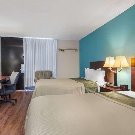 Suburban Studios Macon Exteriér fotografie